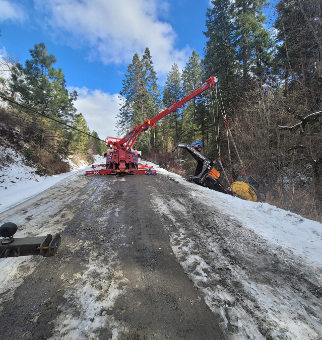 Excavator Heavy Equipment Recovery