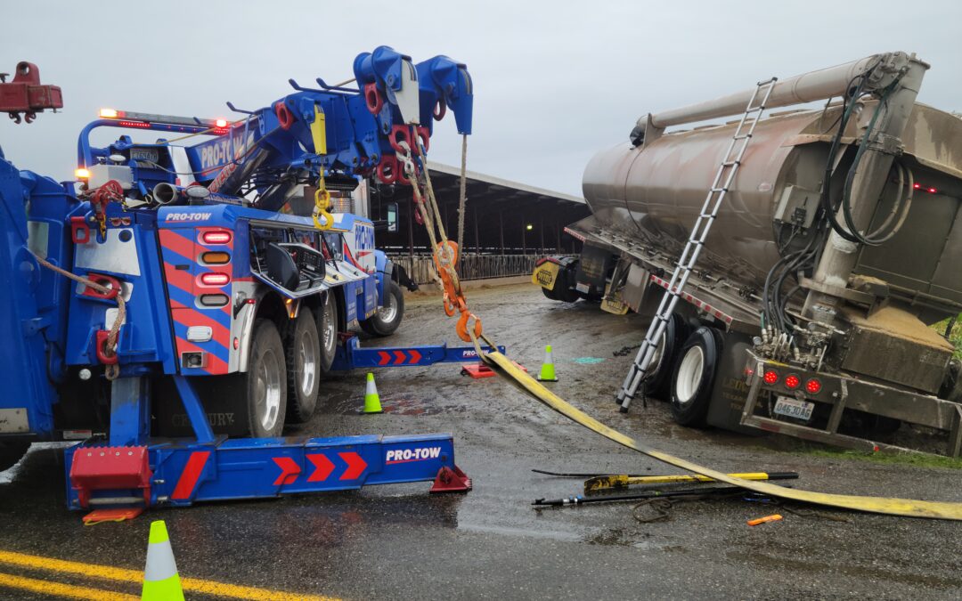 Heavy Truck Towing for When You’re Stuck in the Mud