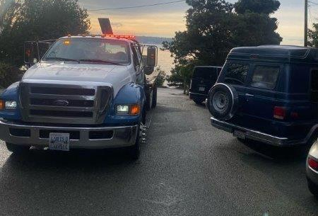 Water Recovery: Stolen Hemi Drives into Puget Sound