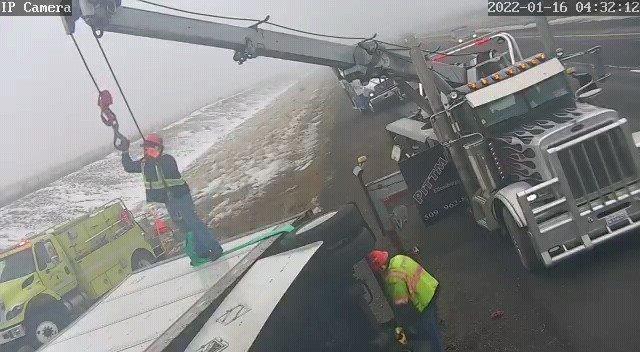 Salty Semi-Truck Tip Over in Ritzville, WA