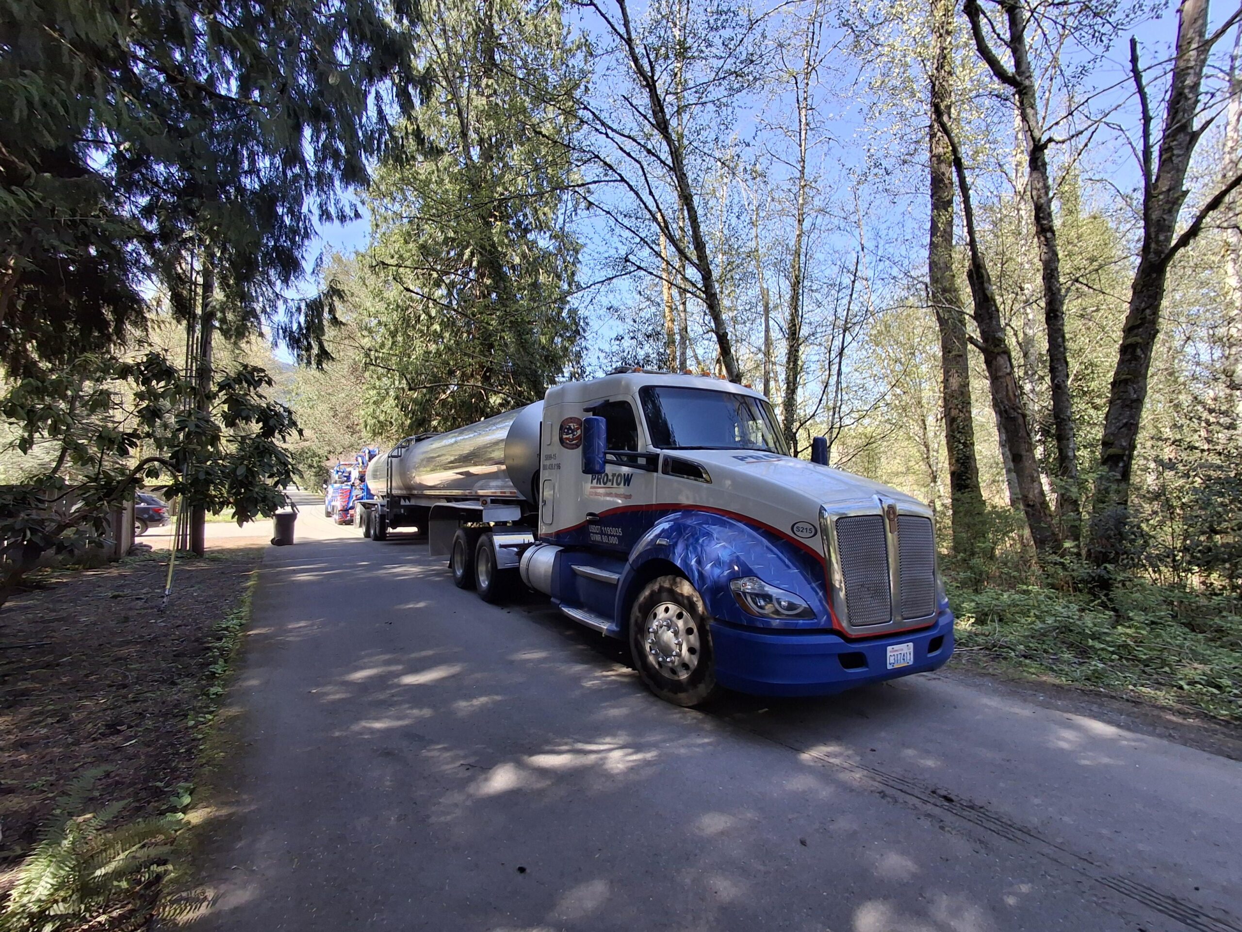 Emergency fleet towing for a dairy tanker. 