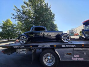 Hot road towing - 1933 Ford Factory Five